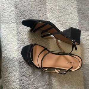 Torrid 4H Thin Black Strappy Low Block Heel Woman’s Formal Shoes Size 10.5 Wide